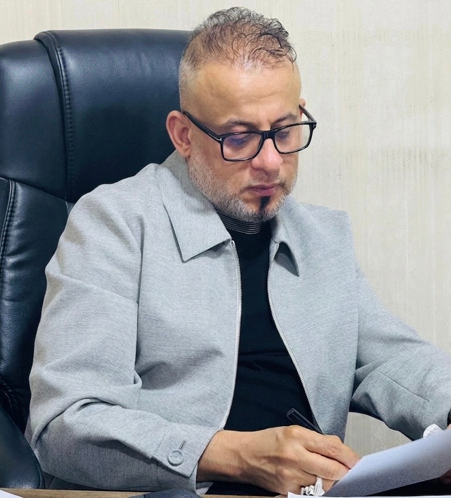 المكتب الإعلامي للنائب عدي عواد ينفي شائعات إلغاء عقود الـ (150) ألف درجة وظيفية